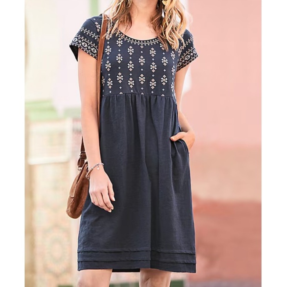 Garnet Hill Organic Cotton Embroidered Slub Knit Tshirt Dress‎ Empire Waist Sz 4